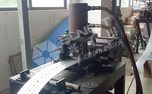 滑軌鈑金片沖孔 滑軌鈑金片沖孔