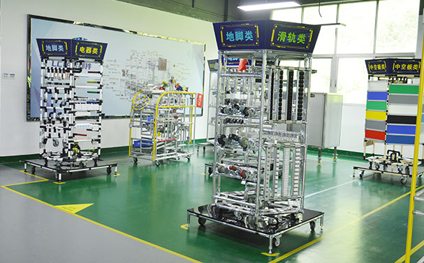 LCIA零部件展示區(qū) LCIA零部件展示區(qū)