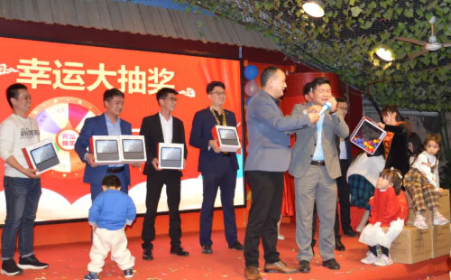 二等獎(jiǎng)：空氣炸鍋，Redmi小愛觸屏音響